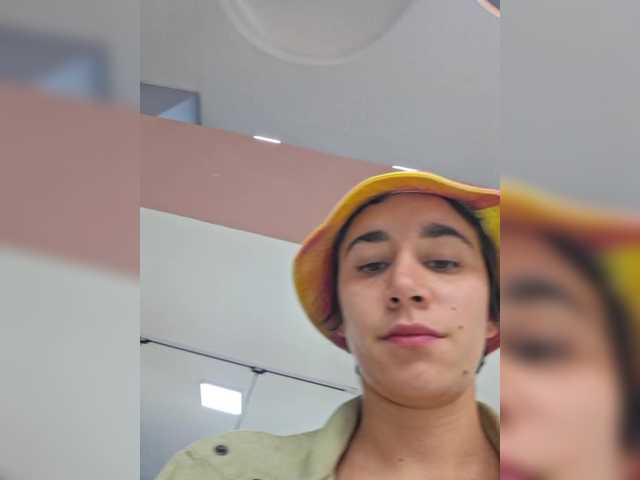 AntoniaDilune Live Cam and Statistics on UnifiedCams