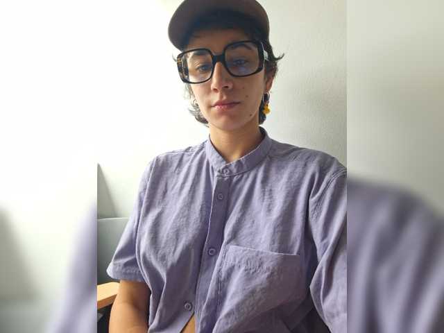 le modèle AntoniaDilune est en webcam porno dans un show sur le site bongacams, il possède les tags suivants: Latino/Hispanic,Brunette,Hairy