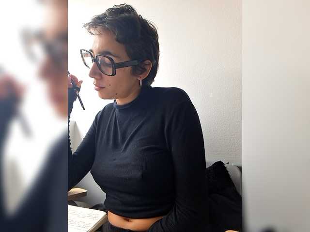 AntoniaDilune's BongaCams show and profile