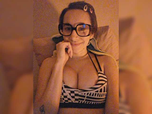 AntoniaDilune live cam on BongaCams