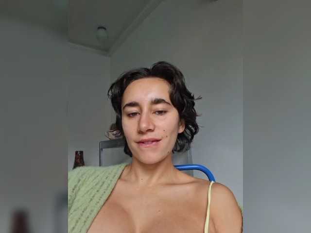 AntoniaDilune live cam on BongaCams