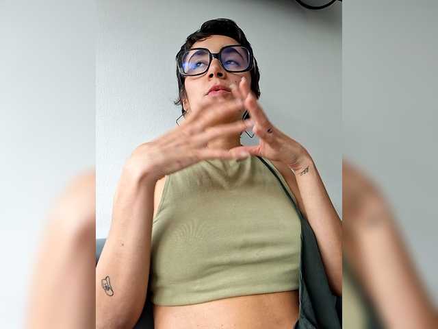 AntoniaDilune's BongaCams show and profile