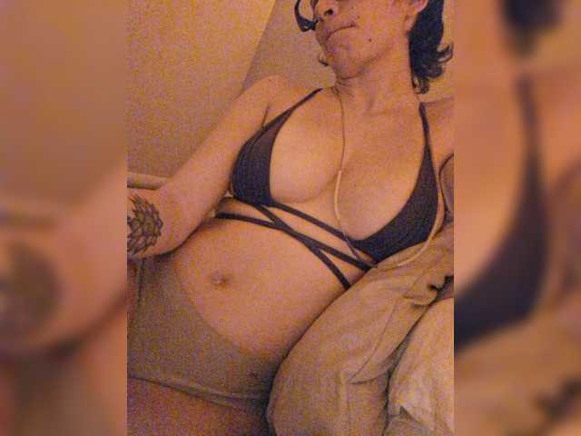 AntoniaDilune live cam on BongaCams