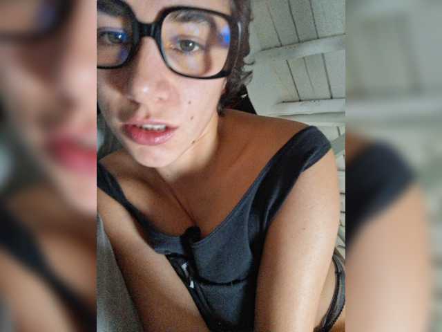 AntoniaDilune live cam on BongaCams