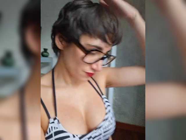 AntoniaDilune live cam on BongaCams