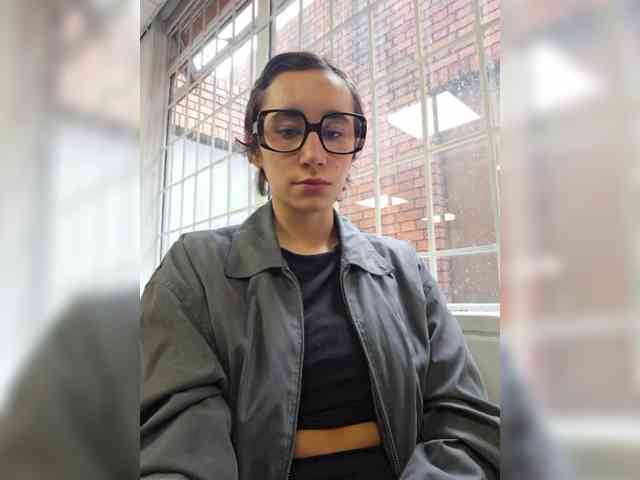 AntoniaDilune webcam