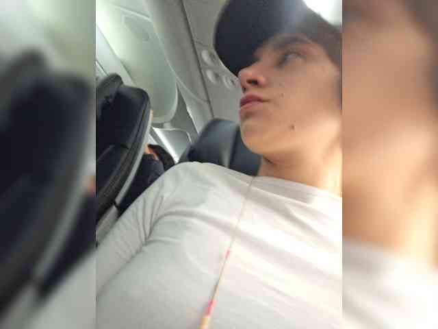 AntoniaDilune webcam