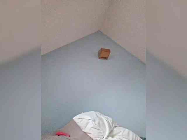 AntoniaDilune webcam