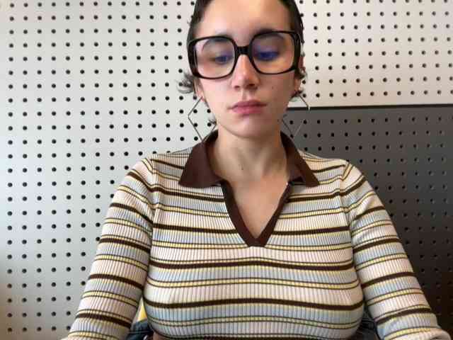 AntoniaDilune webcam