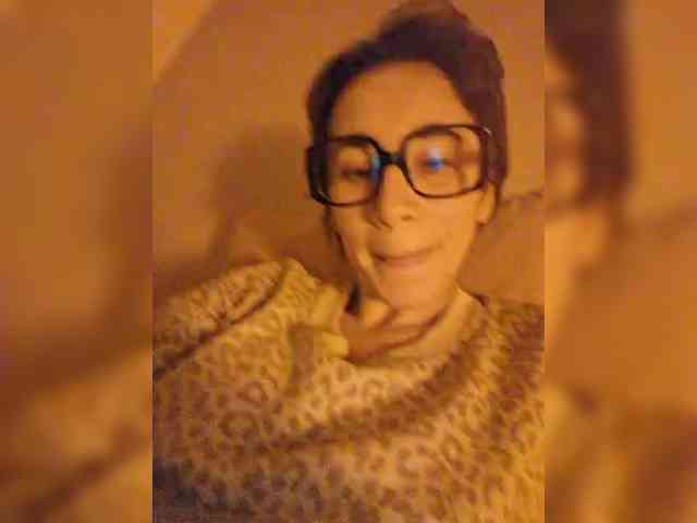 AntoniaDilune webcam