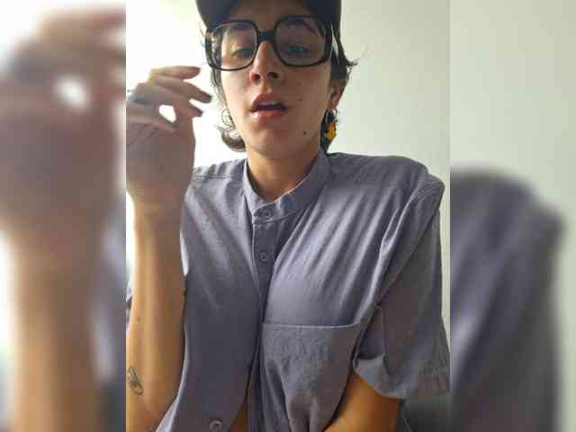 AntoniaDilune webcam