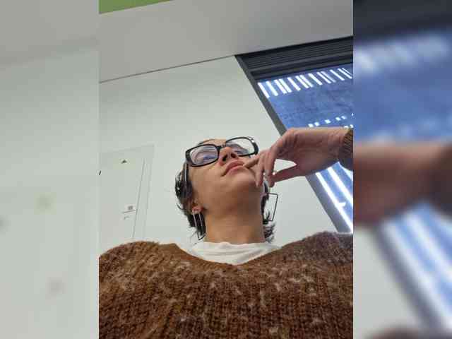 AntoniaDilune webcam