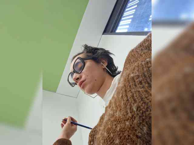 AntoniaDilune webcam