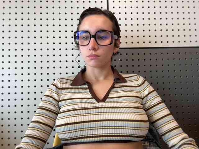 AntoniaDilune webcam