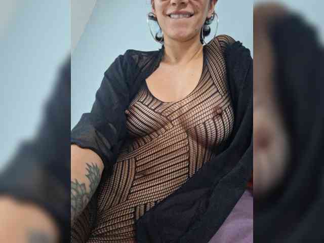 AntoniaDilune webcam