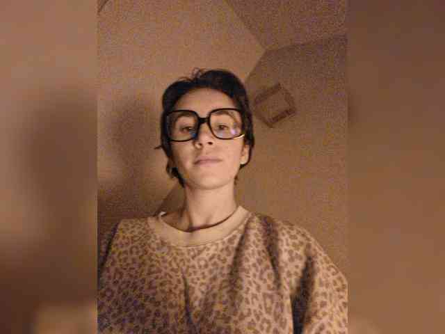 AntoniaDilune webcam