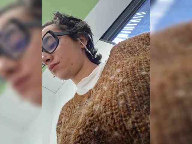 AntoniaDilune webcam