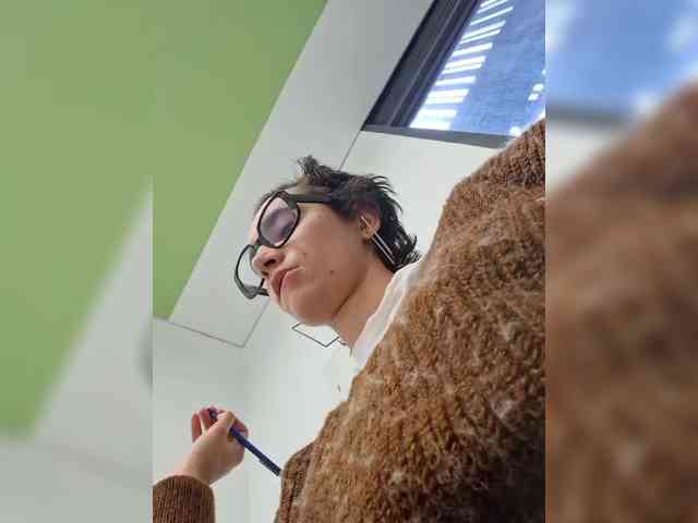 AntoniaDilune webcam