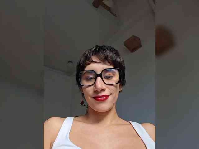 AntoniaDilune webcam