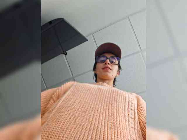 AntoniaDilune webcam