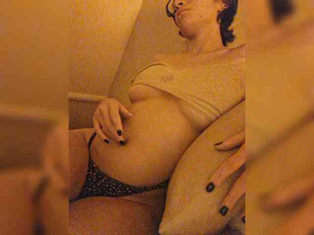 AntoniaDilune webcam