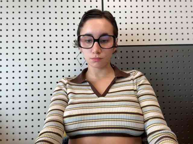 AntoniaDilune webcam