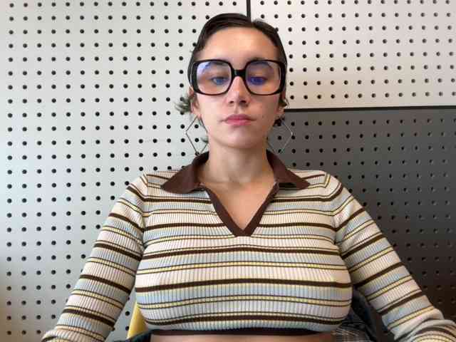 AntoniaDilune webcam