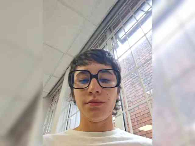 AntoniaDilune webcam