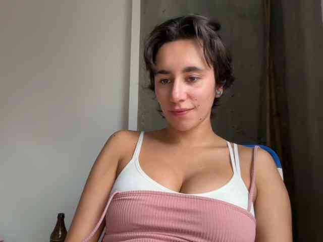 AntoniaDilune webcam