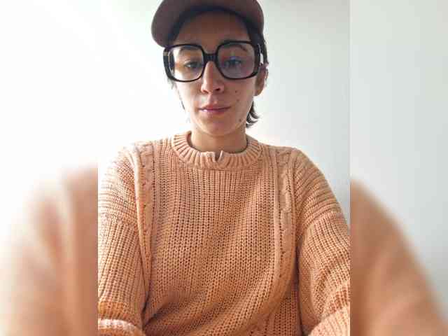 AntoniaDilune webcam