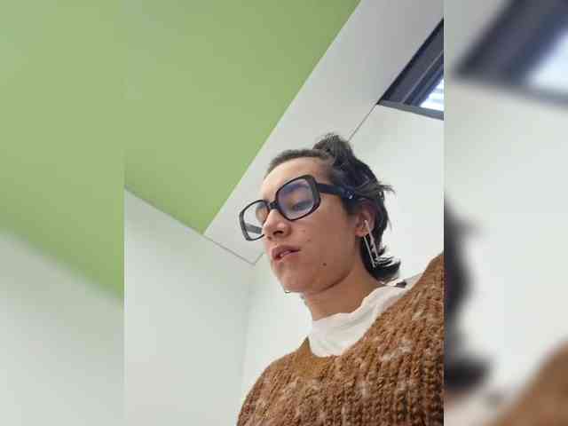 AntoniaDilune webcam