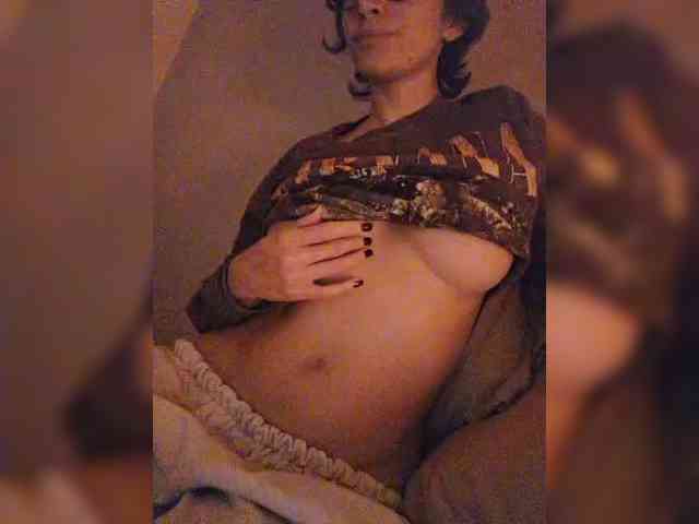 AntoniaDilune webcam