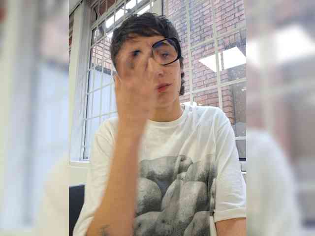AntoniaDilune webcam