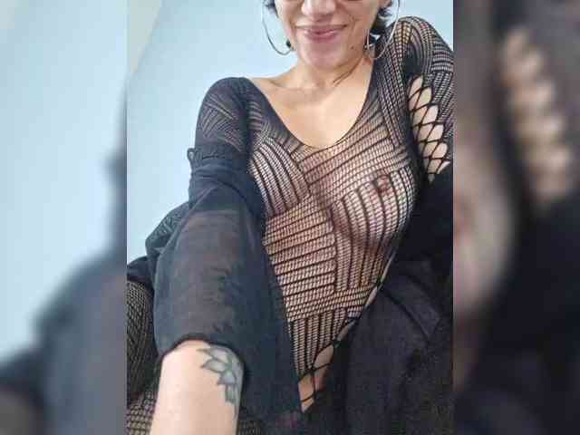 AntoniaDilune webcam