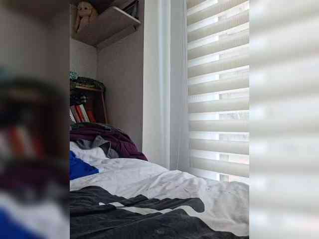 AntoniaDilune webcam