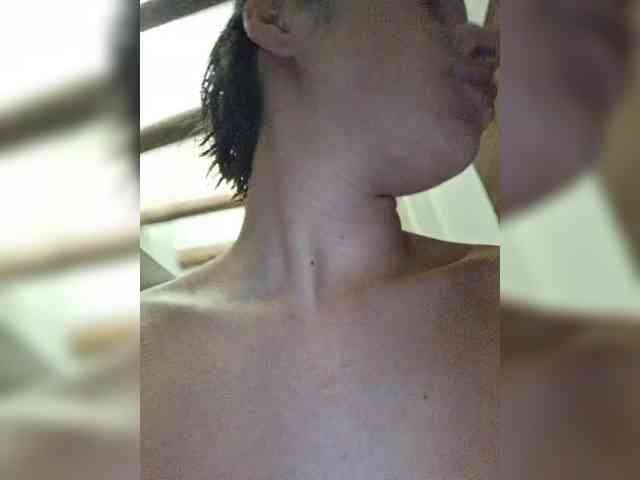 AntoniaDilune webcam