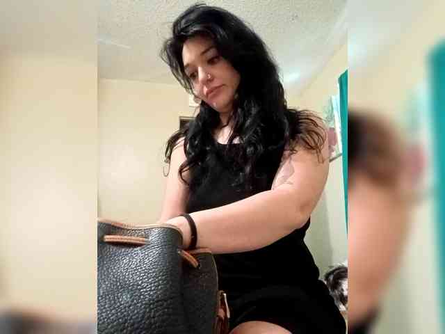 Tastycakes999 webcam