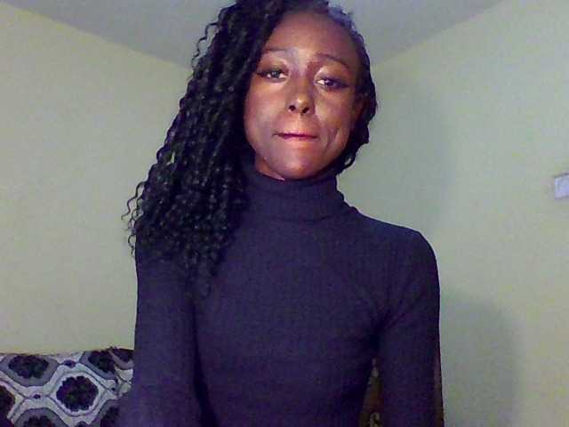 Hunnybee live webcam show