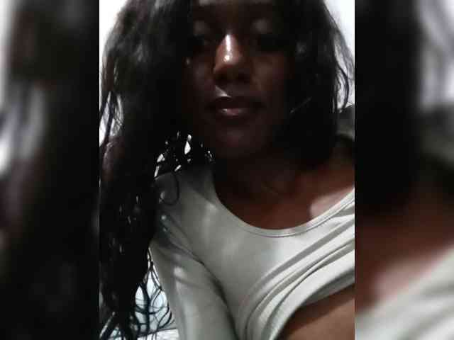 Model: Hunnybee