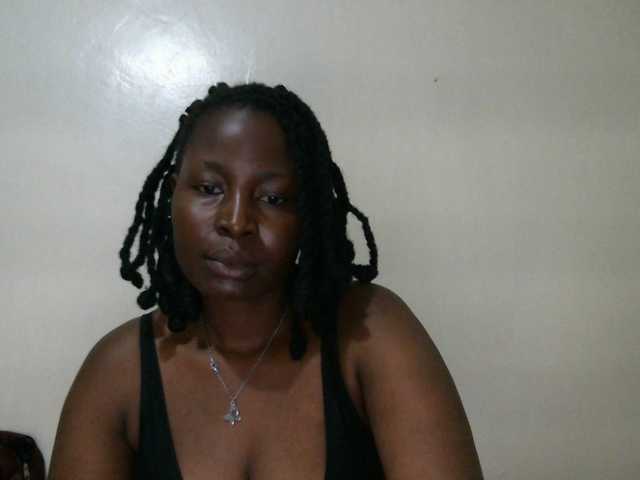 Juicyberry254 live cam on BongaCams