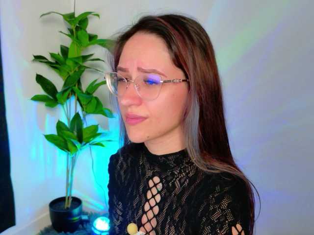 NicoleIris's BongaCams show and profile