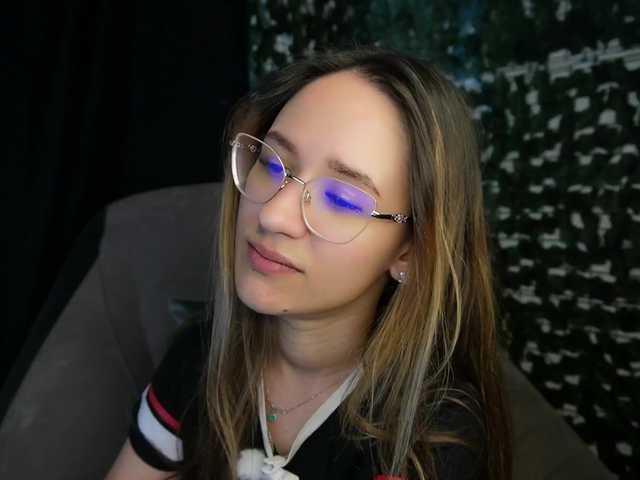 NicoleIris live webcam show