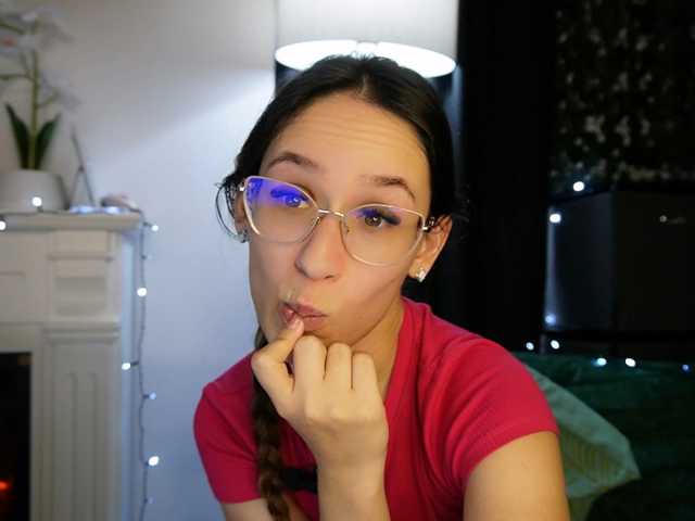 NicoleIris live cam on BongaCams