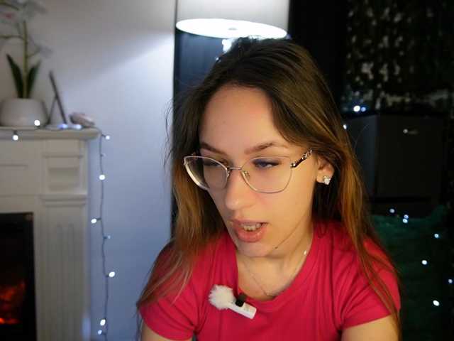 NicoleIris live cam on BongaCams