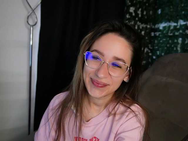 NicoleIris live cam on BongaCams