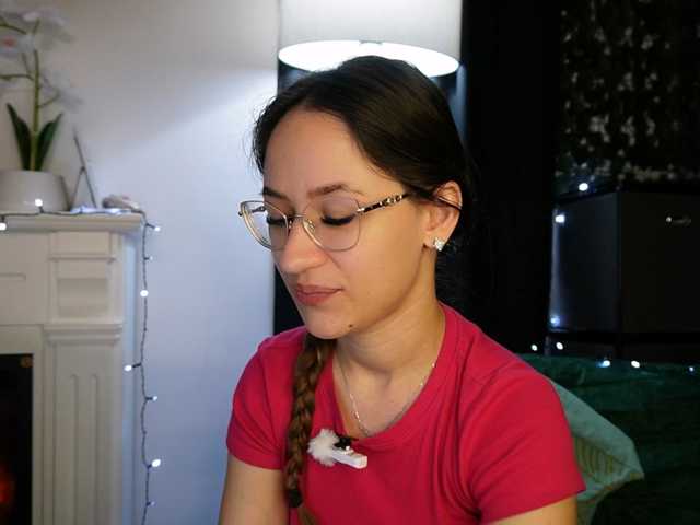 NicoleIris live cam on BongaCams