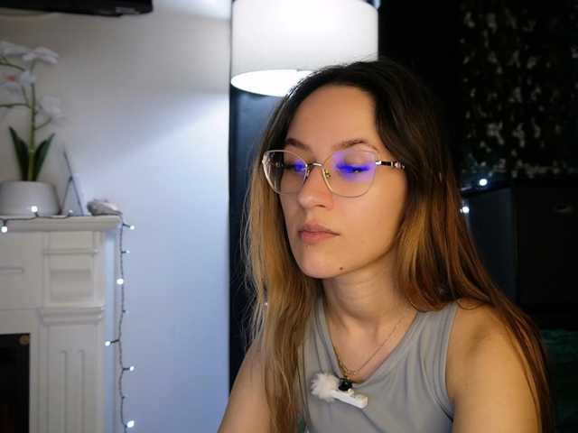 NicoleIris live cam on BongaCams