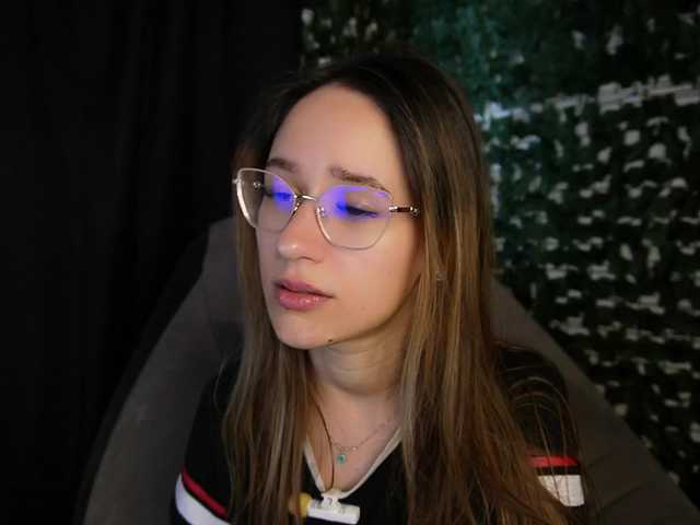 NicoleIris live webcam show
