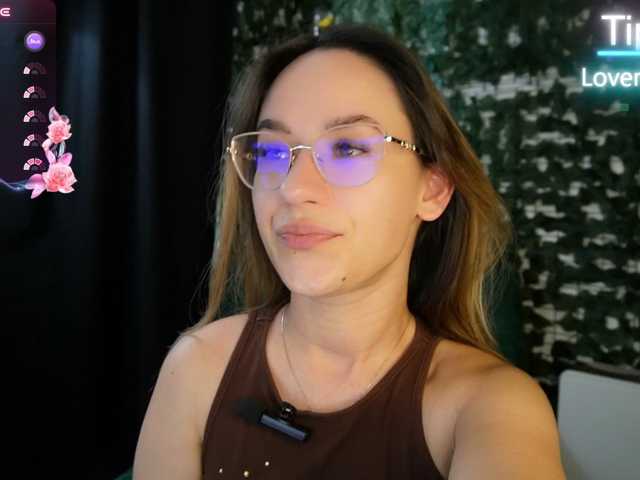 NicoleIris live cam on BongaCams
