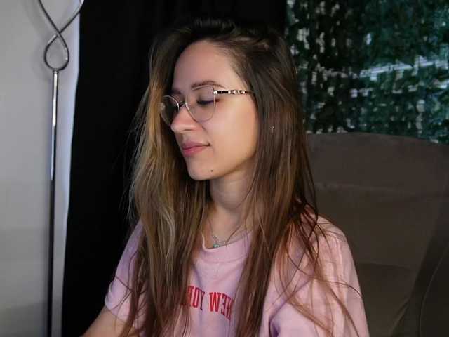 NicoleIris live cam on BongaCams